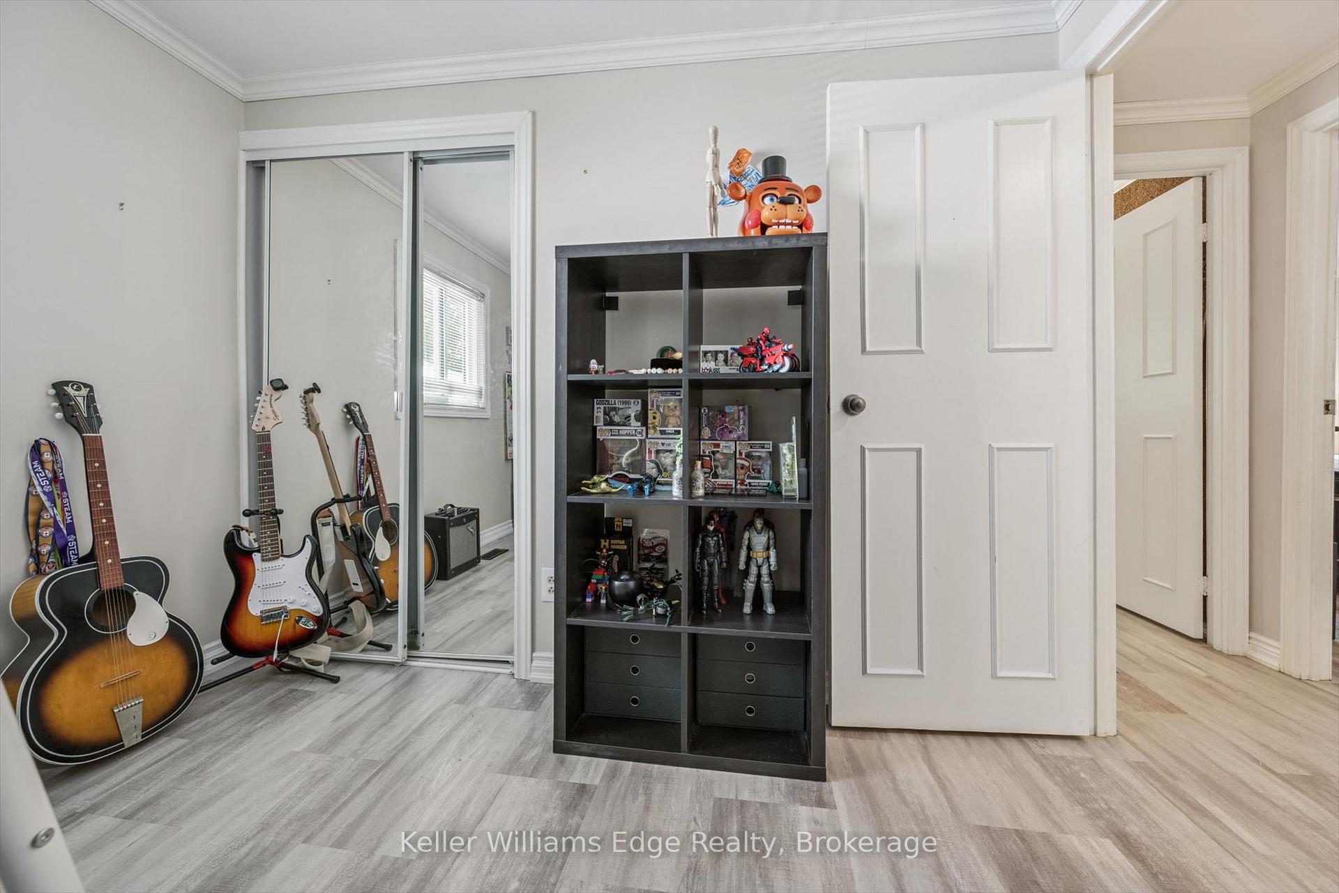Photo 21 of 475 Vanguard Crescent, Oakville, West — HOMEH