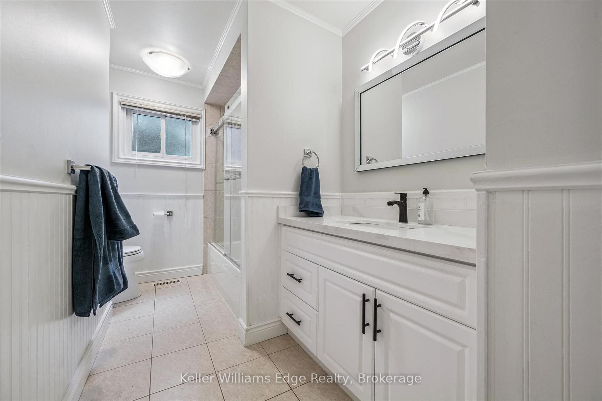 Photo 22 of 475 Vanguard Crescent, Oakville, West — HOMEH