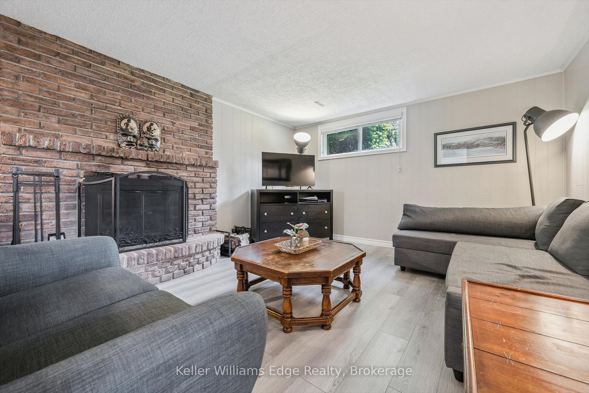 Photo 24 of 475 Vanguard Crescent, Oakville, West — HOMEH