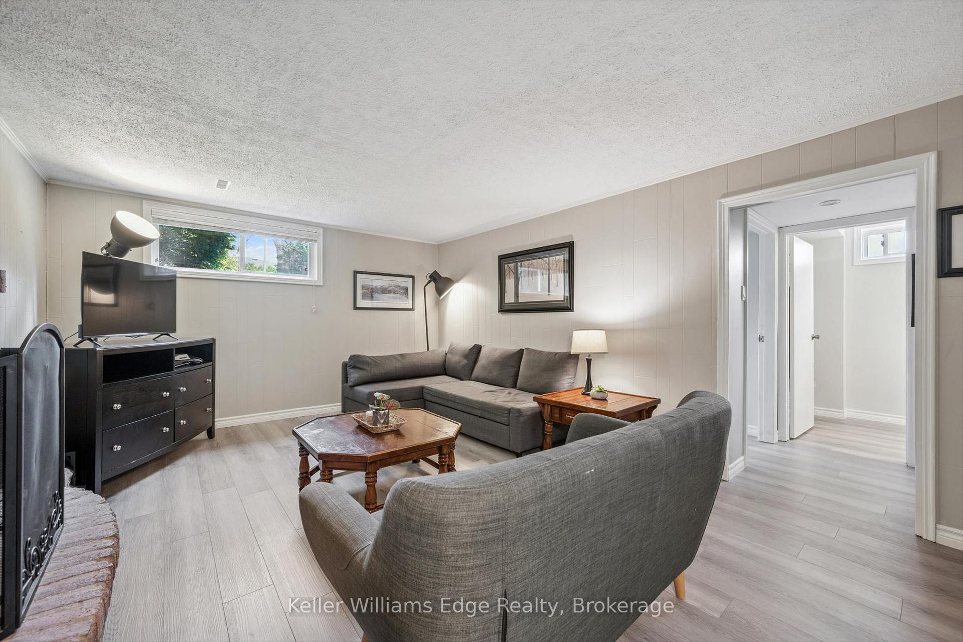 Photo 26 of 475 Vanguard Crescent, Oakville, West — HOMEH