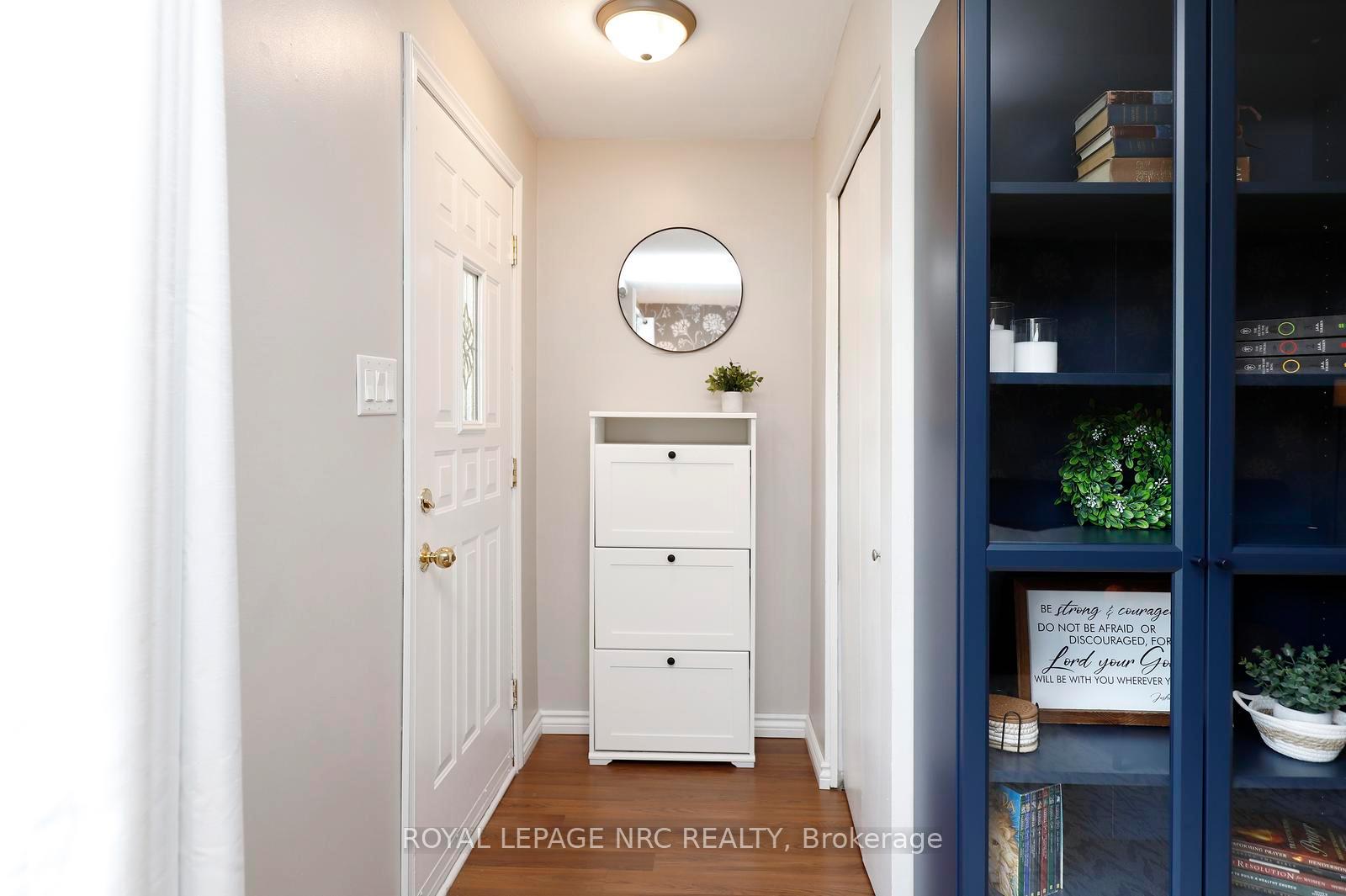 Photo 4 of Unit 6, 211 Lake Avenue N, Hamilton, Riverdale — HOMEH