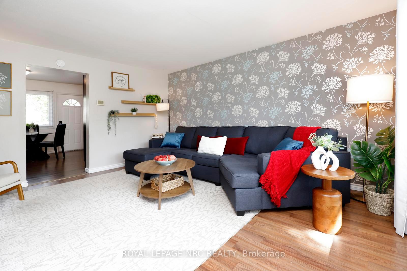 Photo 8 of Unit 6, 211 Lake Avenue N, Hamilton, Riverdale — HOMEH