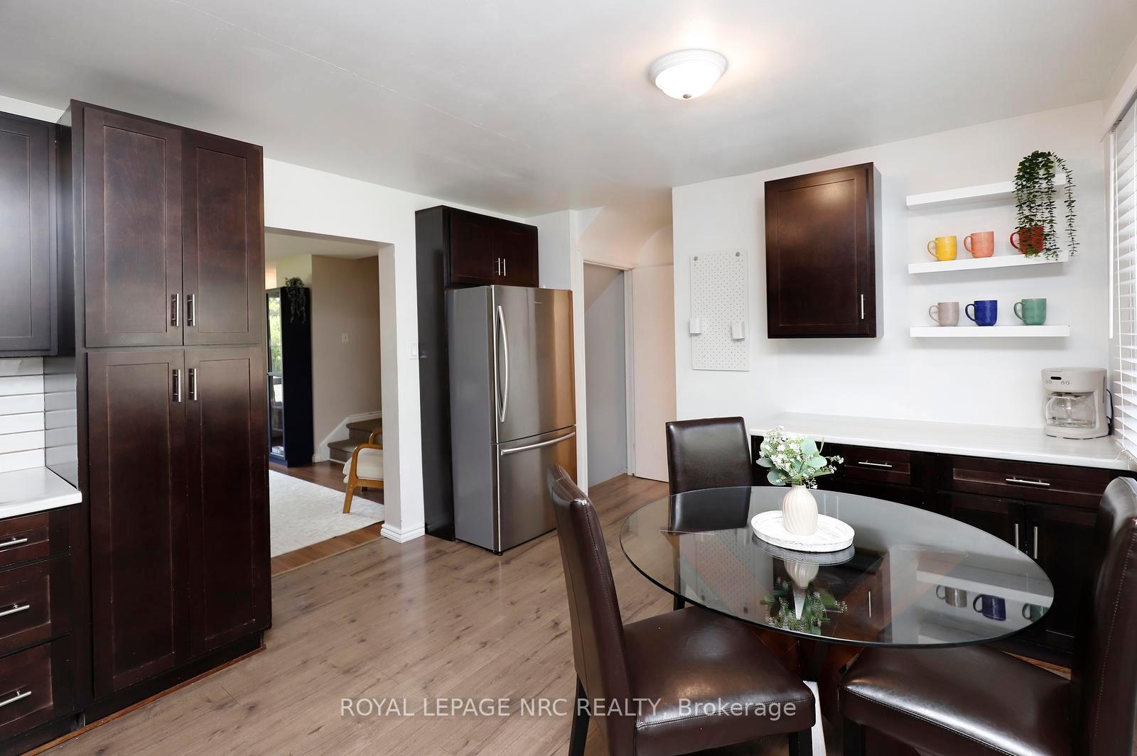 Photo 13 of Unit 6, 211 Lake Avenue N, Hamilton, Riverdale — HOMEH