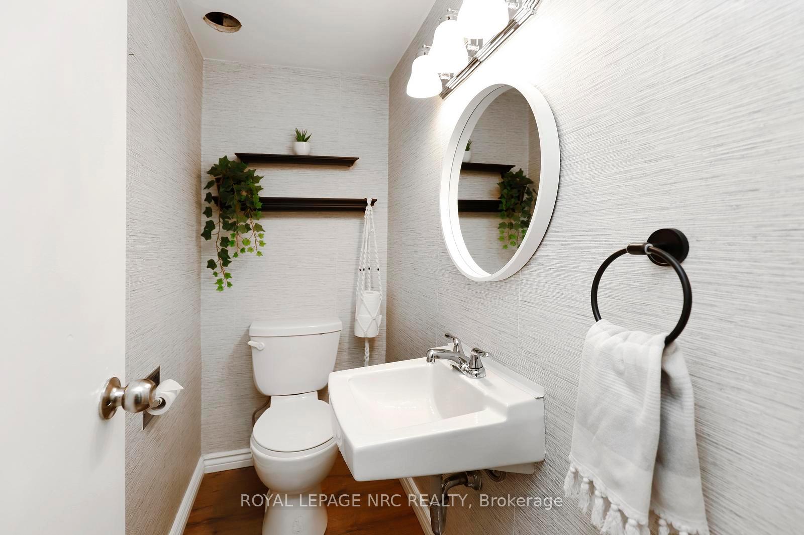 Photo 16 of Unit 6, 211 Lake Avenue N, Hamilton, Riverdale — HOMEH