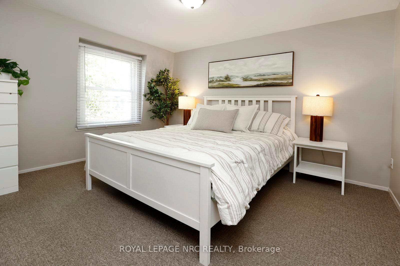 Photo 18 of Unit 6, 211 Lake Avenue N, Hamilton, Riverdale — HOMEH