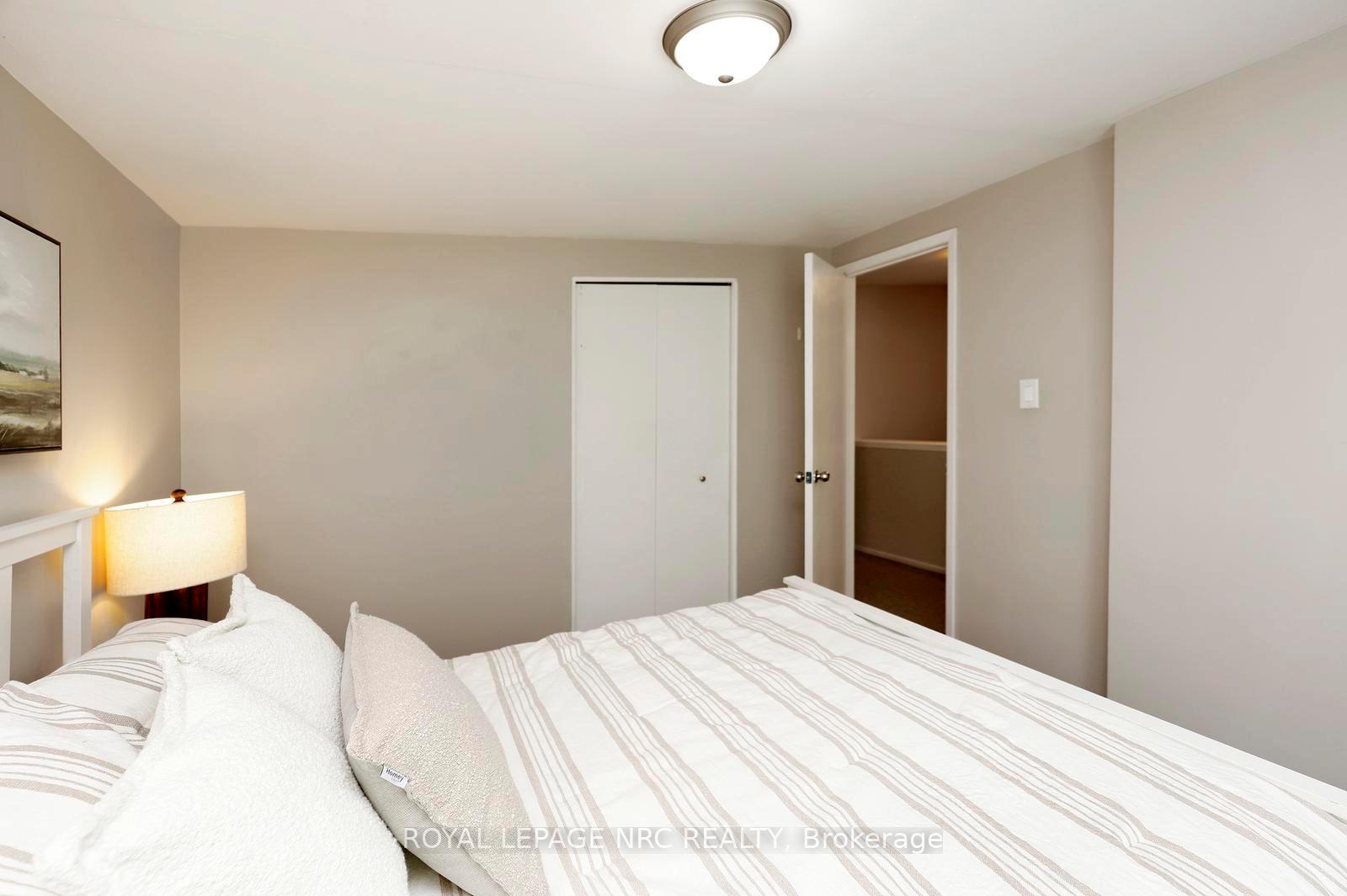 Photo 19 of Unit 6, 211 Lake Avenue N, Hamilton, Riverdale — HOMEH