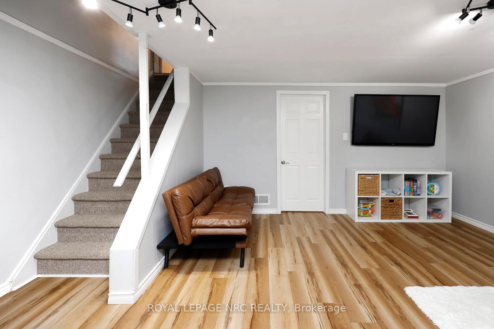 Photo 25 of Unit 6, 211 Lake Avenue N, Hamilton, Riverdale — HOMEH