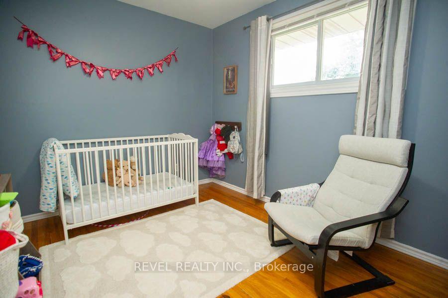 Photo 17 of 41 Pinehill Drive, Brantford, Oakhill Dr — HOMEH