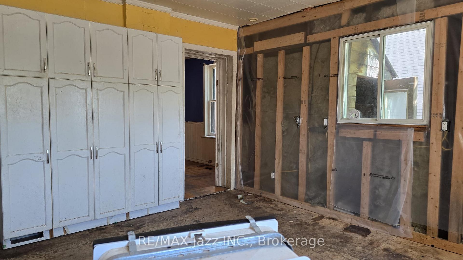 Photo 24 of 629 Brown Street, Peterborough, Otonabee Ward 1 — HOMEH