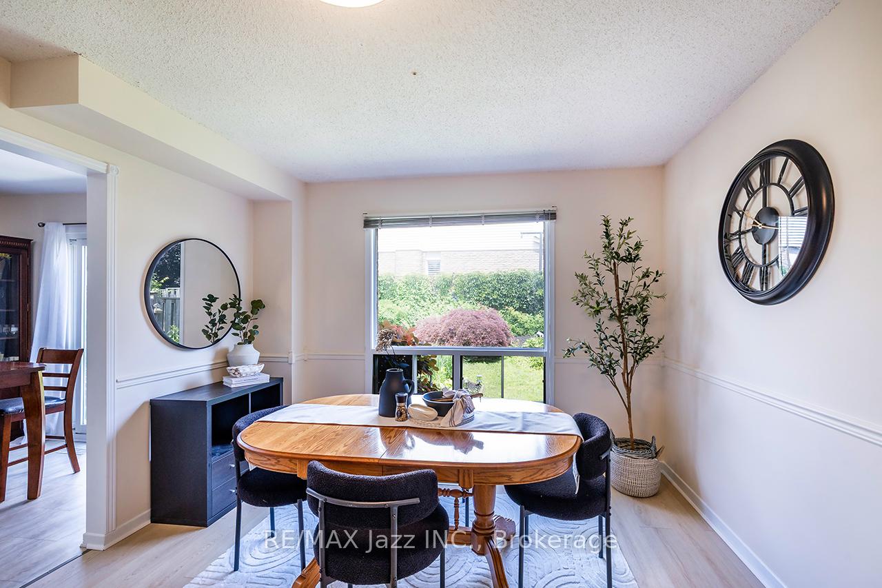 Photo 7 of 759 Cobblers Court, Pickering, Amberlea — HOMEH