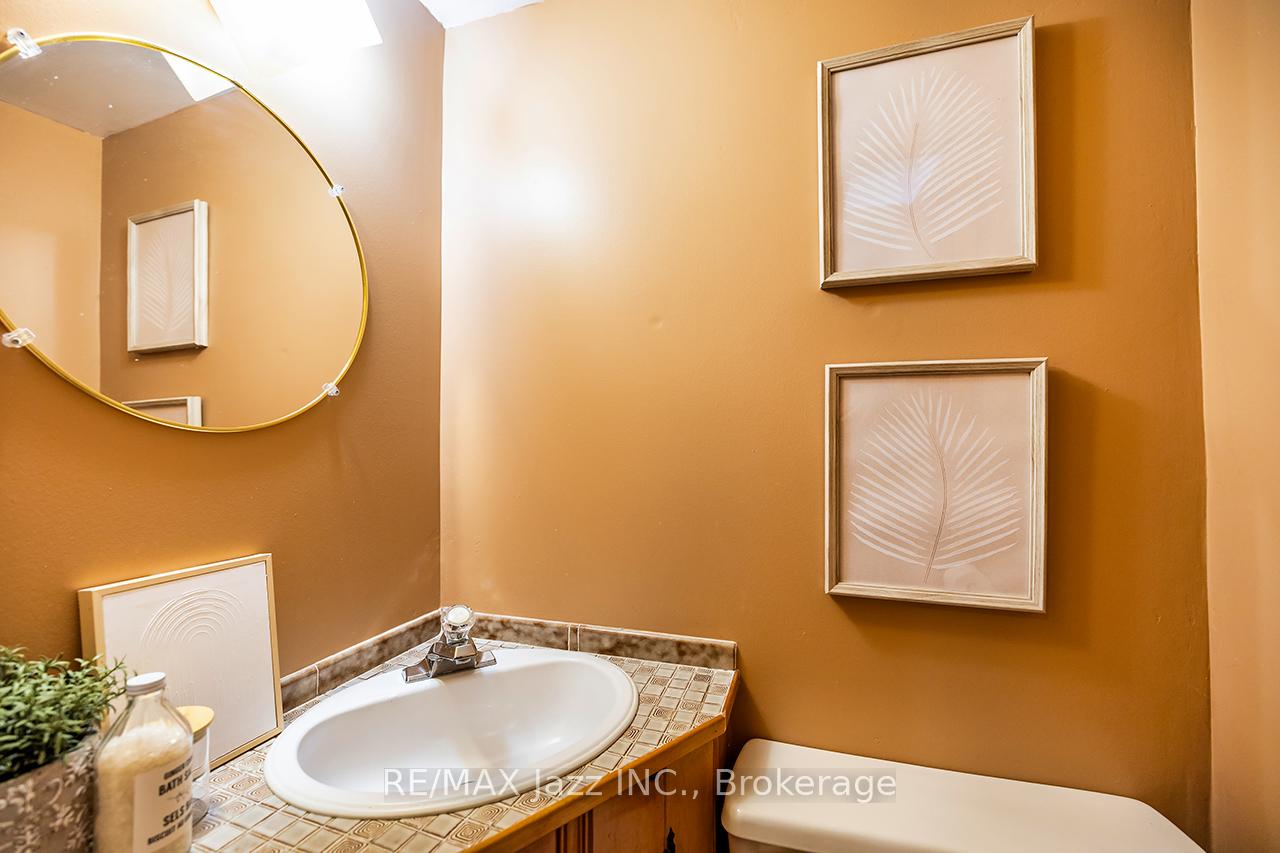 Photo 30 of 759 Cobblers Court, Pickering, Amberlea — HOMEH
