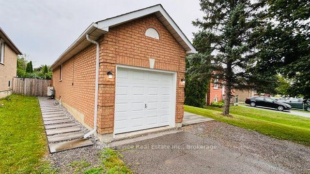 Photo 41 of 228 Towerhill Road, Peterborough, Northcrest Ward 5 — HOMEH