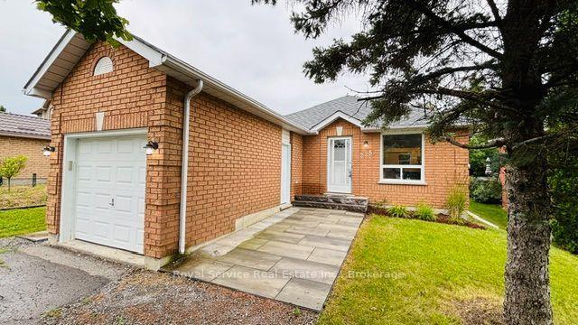 Photo 42 of 228 Towerhill Road, Peterborough, Northcrest Ward 5 — HOMEH