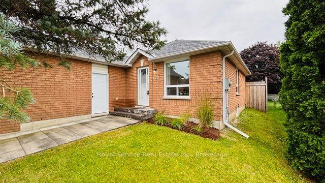 Photo 43 of 228 Towerhill Road, Peterborough, Northcrest Ward 5 — HOMEH