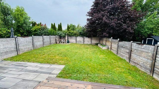 Photo 44 of 228 Towerhill Road, Peterborough, Northcrest Ward 5 — HOMEH
