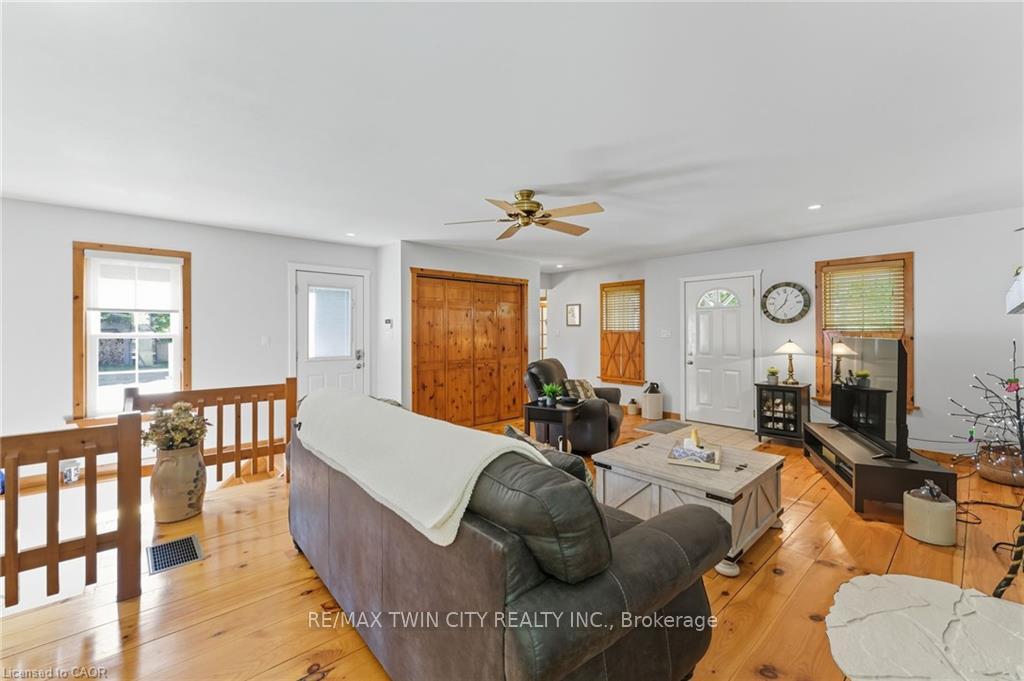 Photo 6 of 394 Bishopsgate Road, Brant, Paris — HOMEH