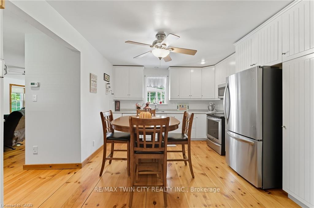 Photo 8 of 394 Bishopsgate Road, Brant, Paris — HOMEH