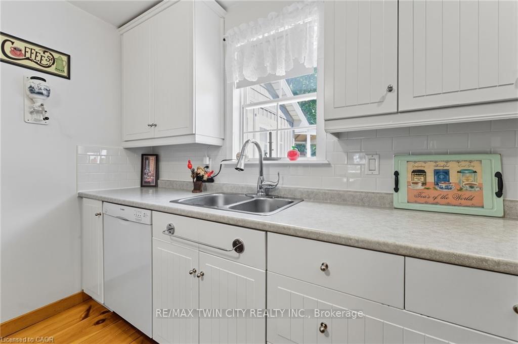 Photo 10 of 394 Bishopsgate Road, Brant, Paris — HOMEH