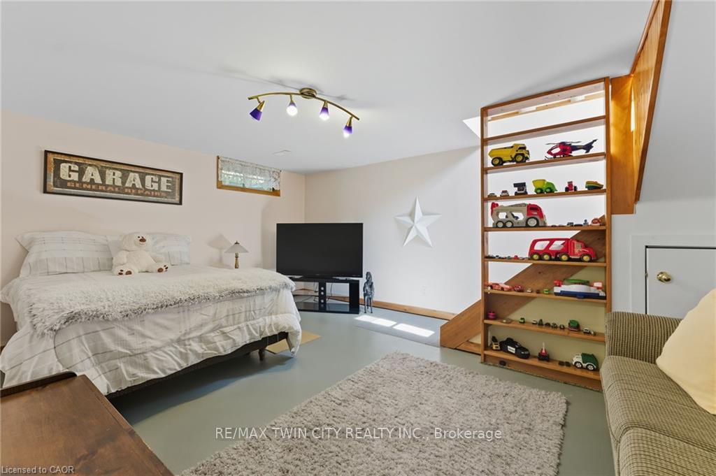 Photo 18 of 394 Bishopsgate Road, Brant, Paris — HOMEH