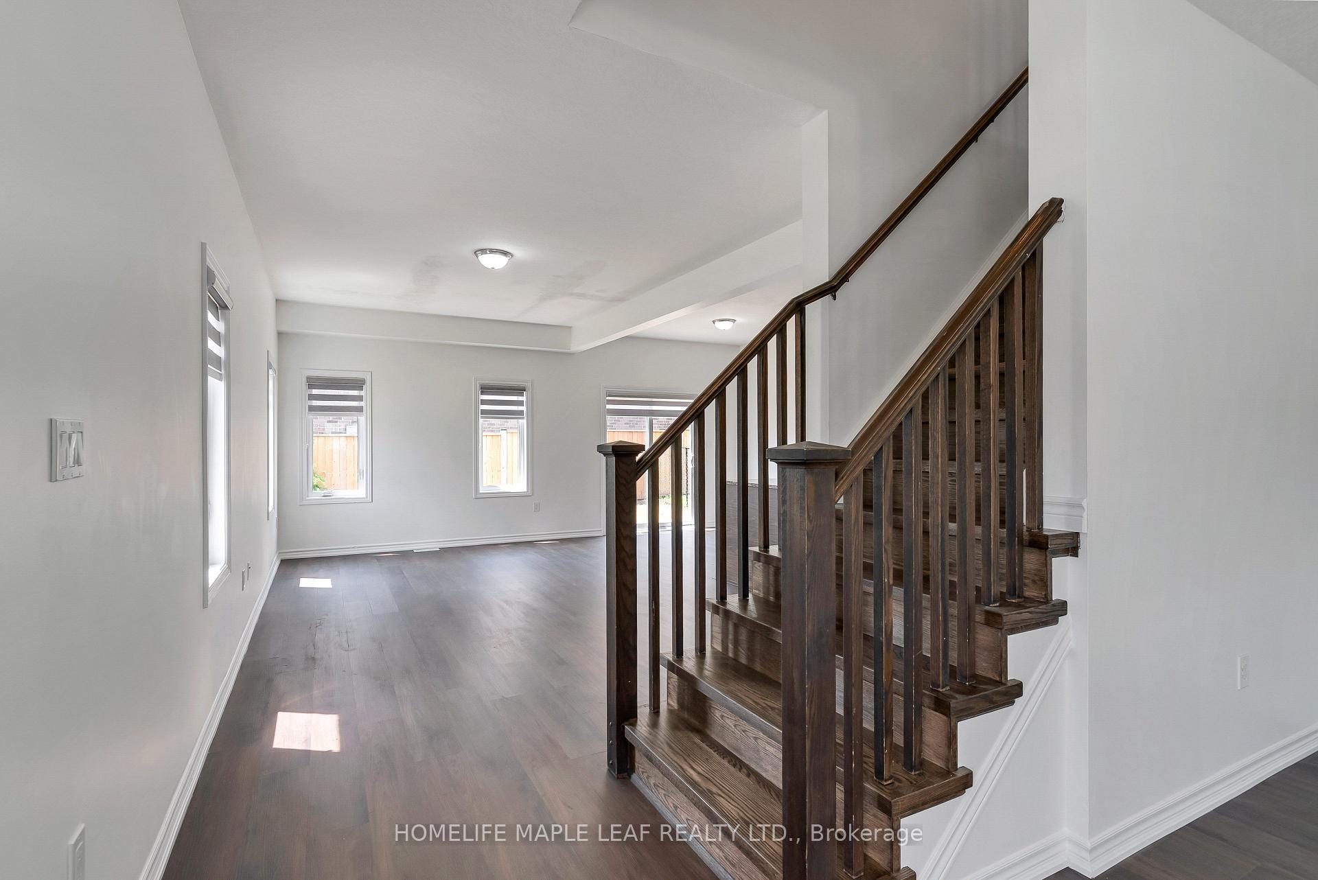 Photo 13 of 2751 Oriole Drive, London, South U — HOMEH