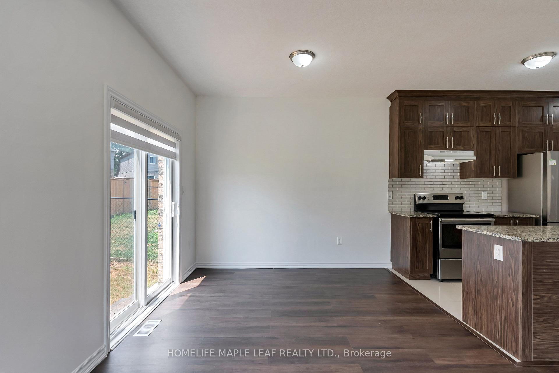 Photo 15 of 2751 Oriole Drive, London, South U — HOMEH