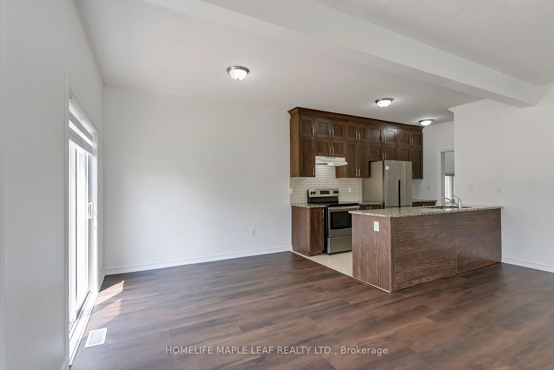 Photo 16 of 2751 Oriole Drive, London, South U — HOMEH