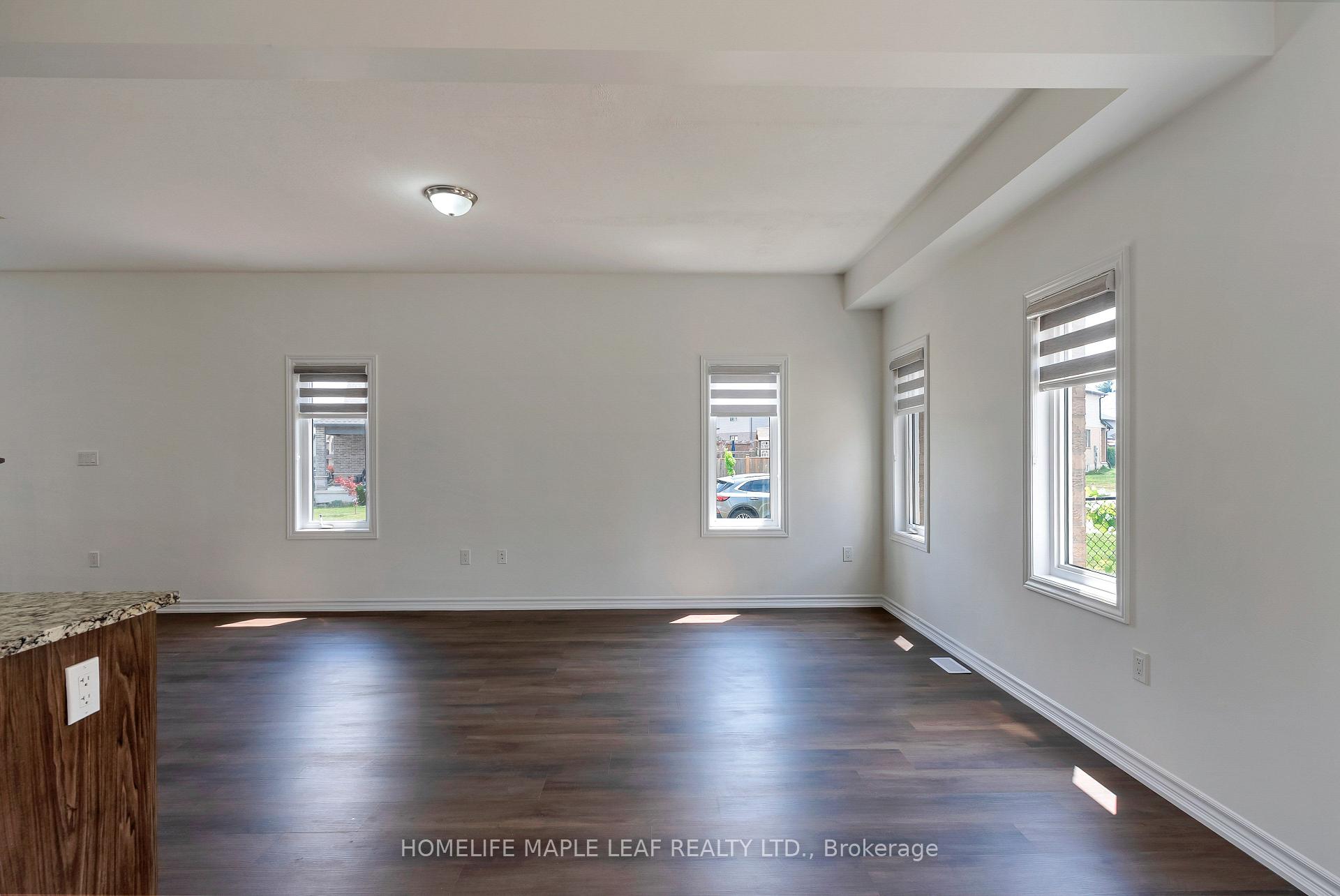 Photo 23 of 2751 Oriole Drive, London, South U — HOMEH