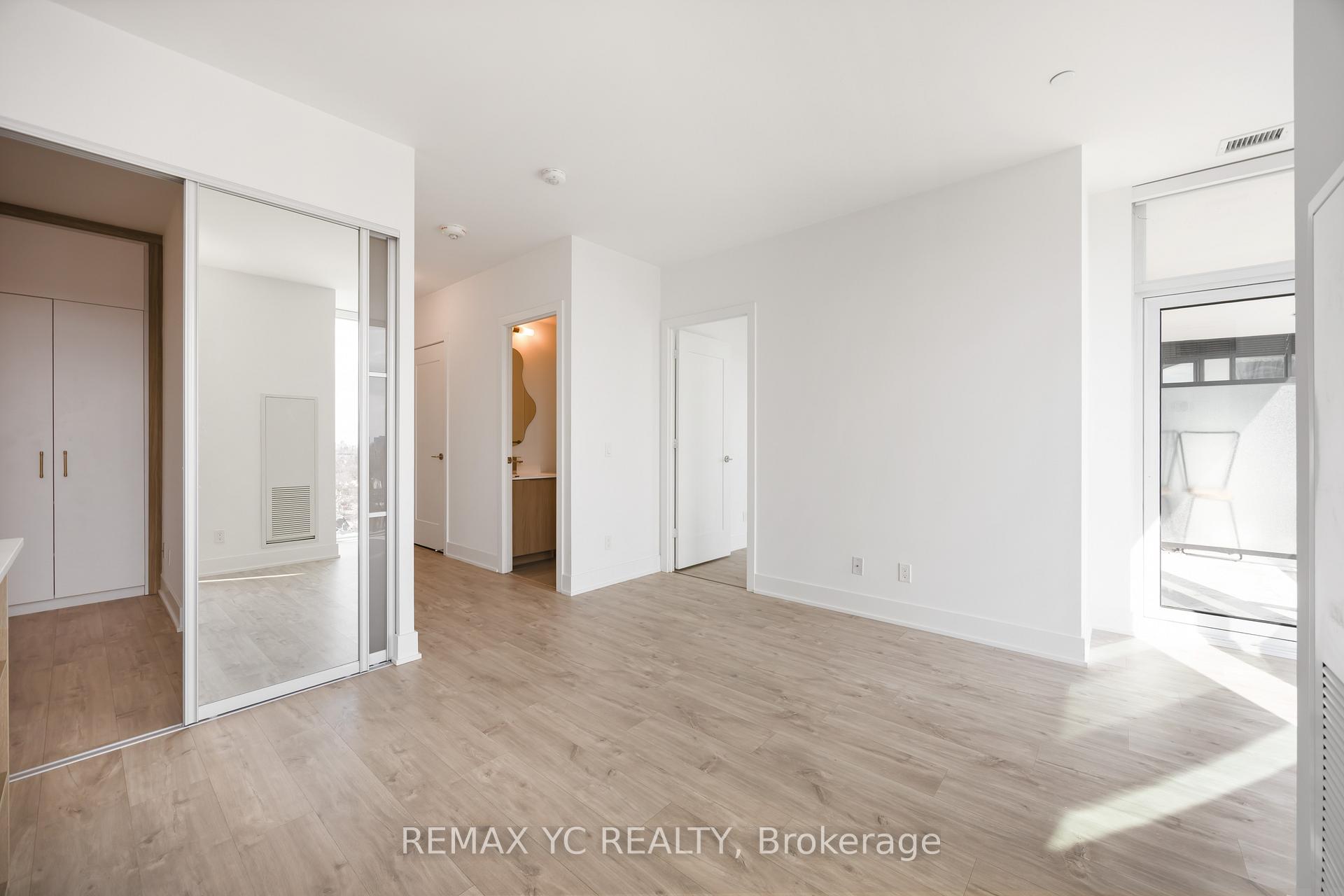 Photo 9 of Unit 801, 1 Belsize Drive, Toronto, Mount Pleasant West — HOMEH