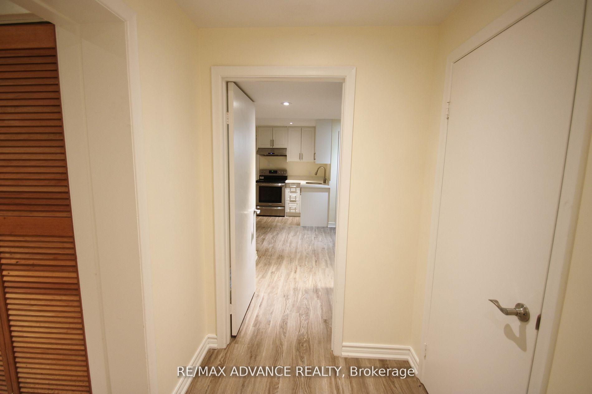 Photo 10 of Unit Lower, 33 Carluke Crescent, North York, St. Andrew-Windfields — HOMEH