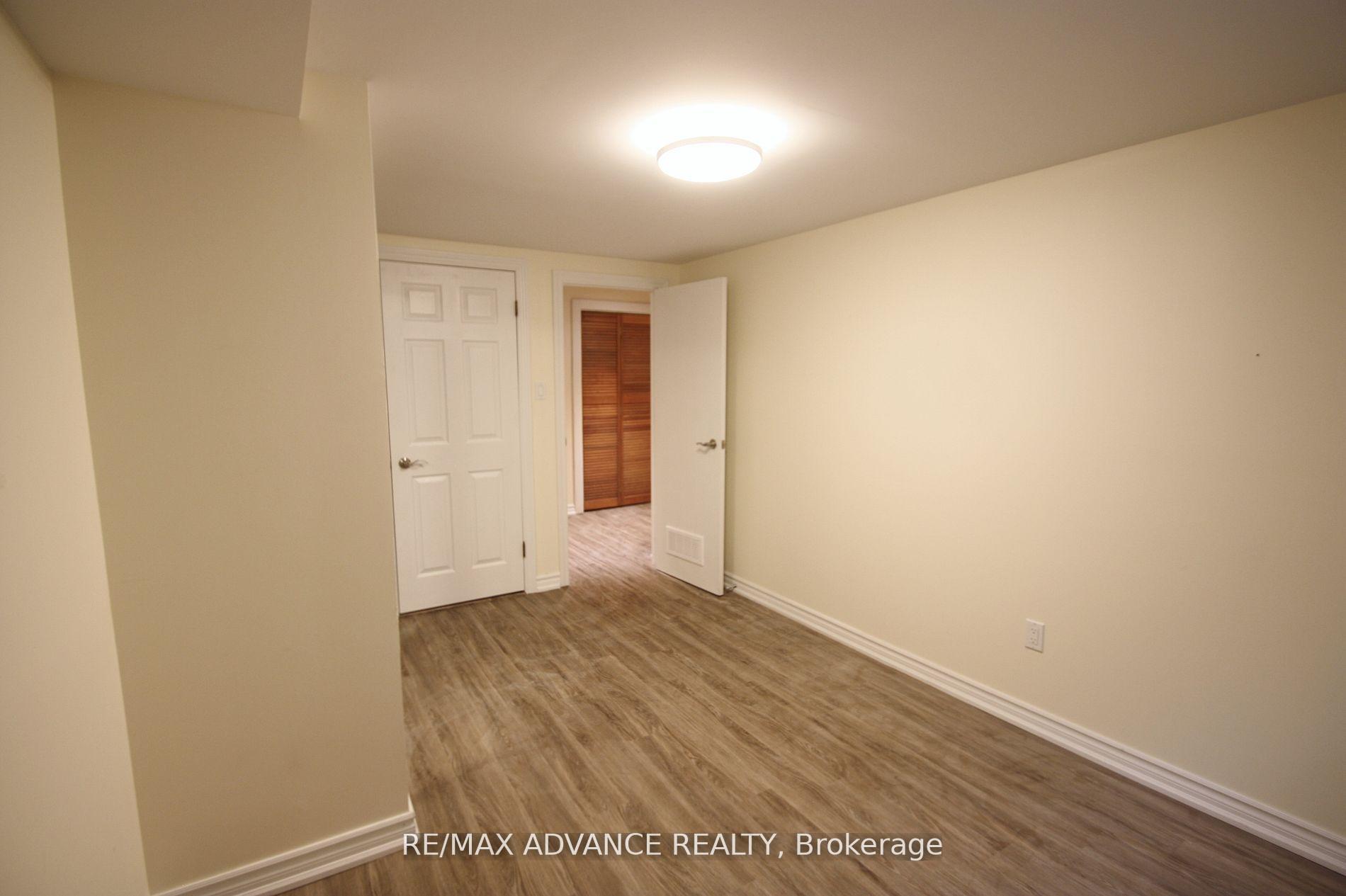 Photo 14 of Unit Lower, 33 Carluke Crescent, North York, St. Andrew-Windfields — HOMEH