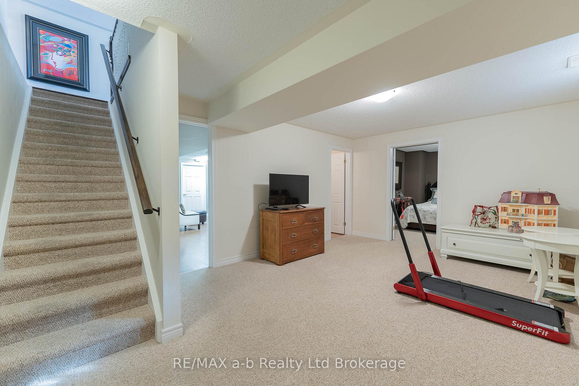 Photo 27 of 90 Weston Drive, Tillsonburg — HOMEH