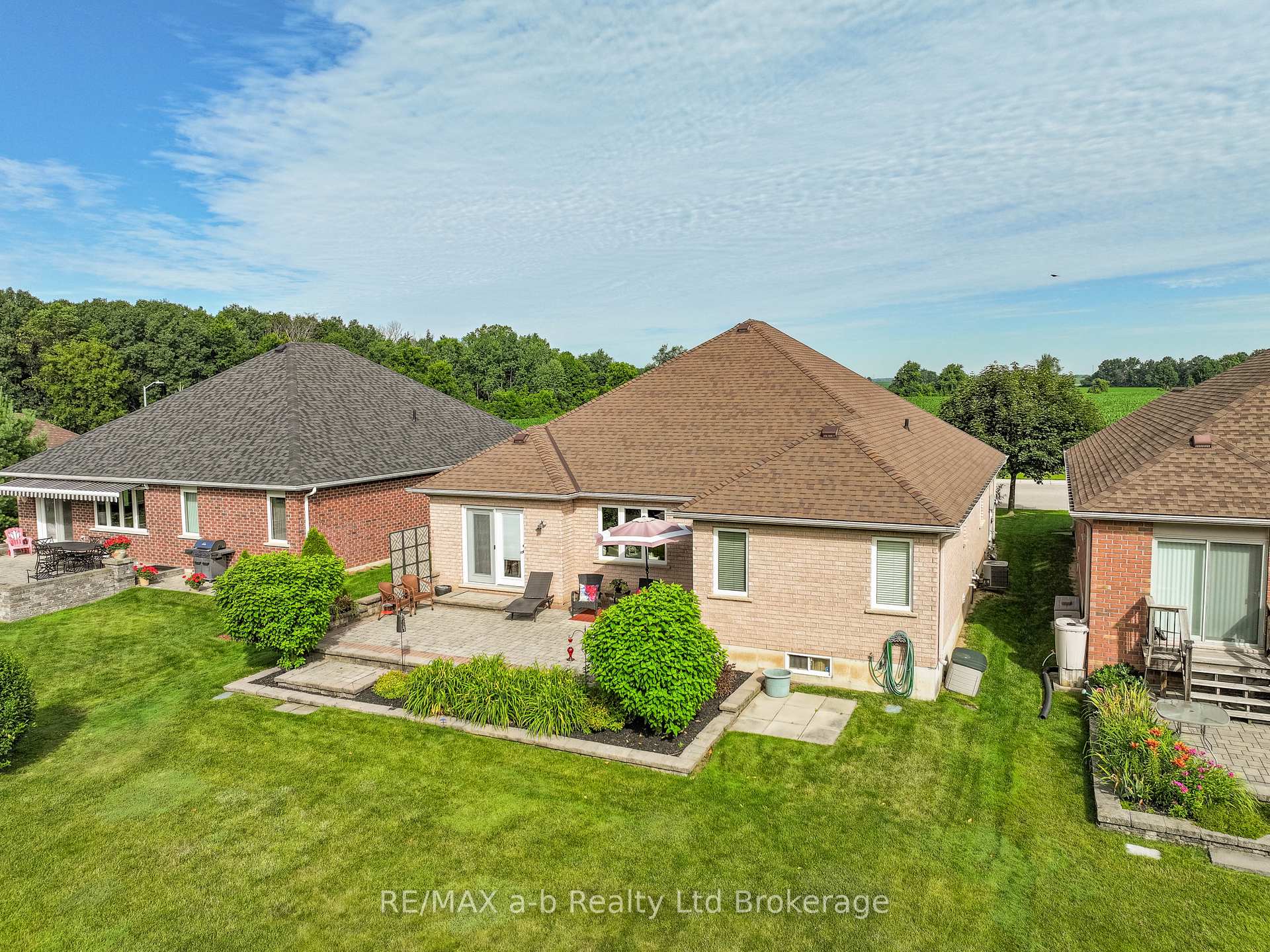 Photo 43 of 90 Weston Drive, Tillsonburg — HOMEH