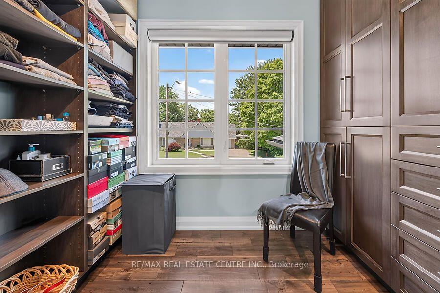 Photo 22 of 26 Freeland Court, Hamilton, Westdale — HOMEH