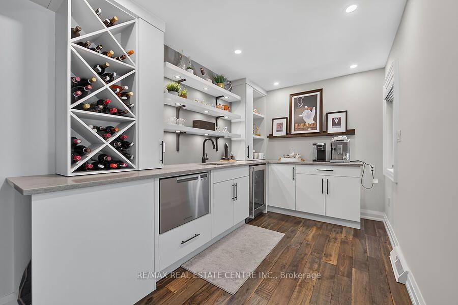 Photo 26 of 26 Freeland Court, Hamilton, Westdale — HOMEH