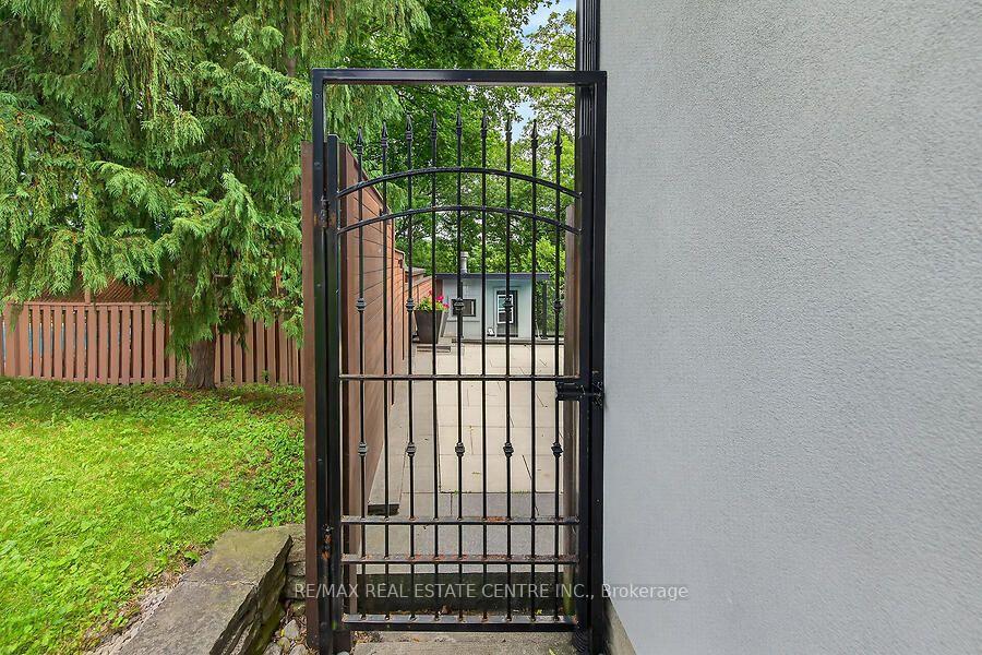 Photo 34 of 26 Freeland Court, Hamilton, Westdale — HOMEH