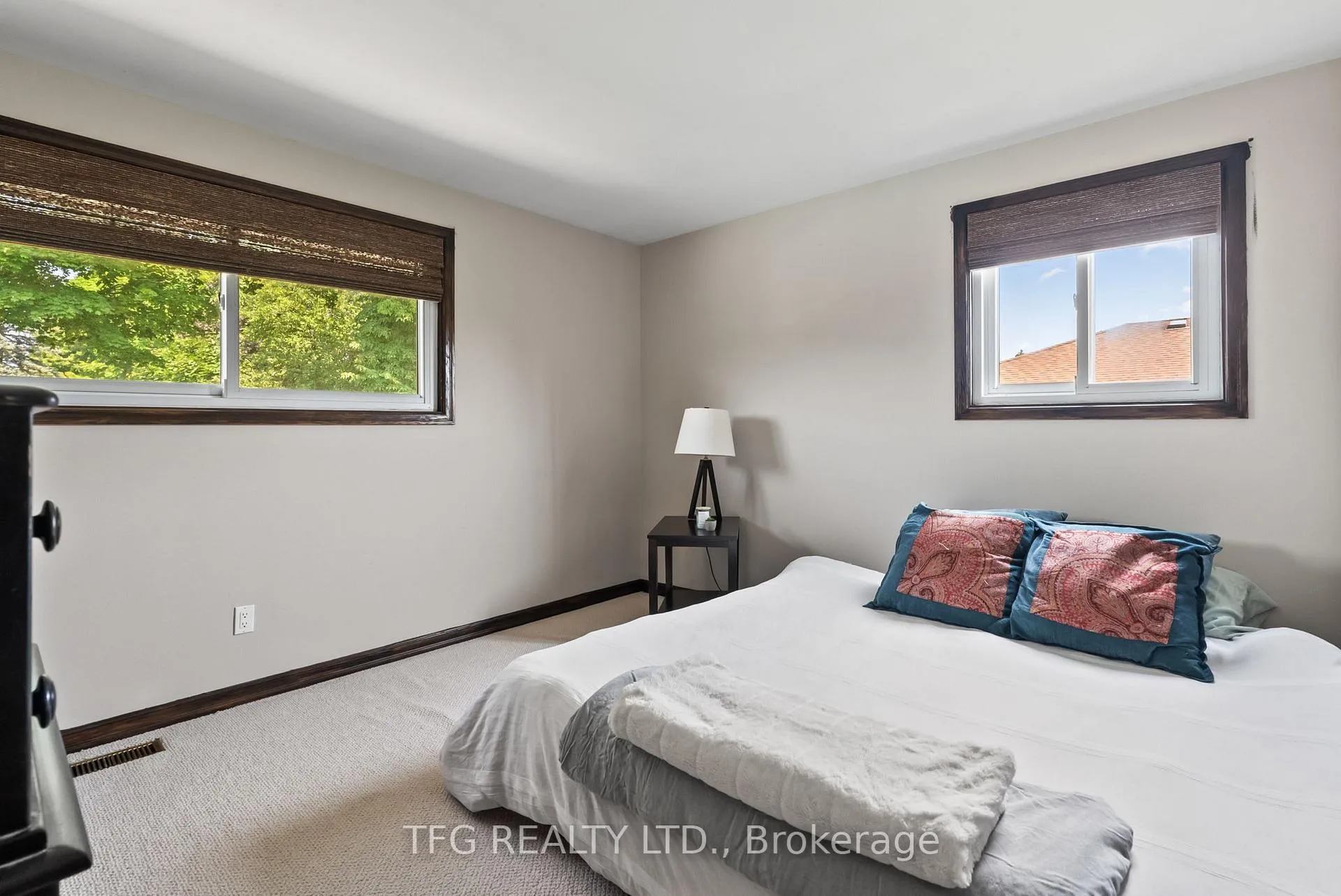 Photo 26 of 490 Conlin Road E, Oshawa, Kedron — HOMEH