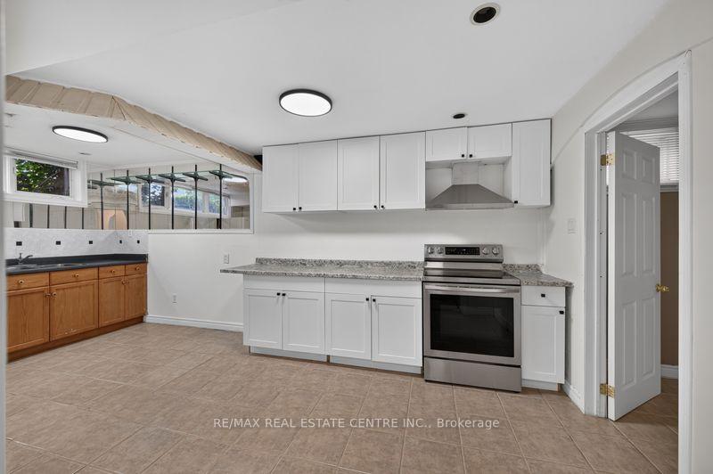 Photo 4 of Unit Lower Unit, 59 Colin Crescent, Hamilton, Jerome — HOMEH