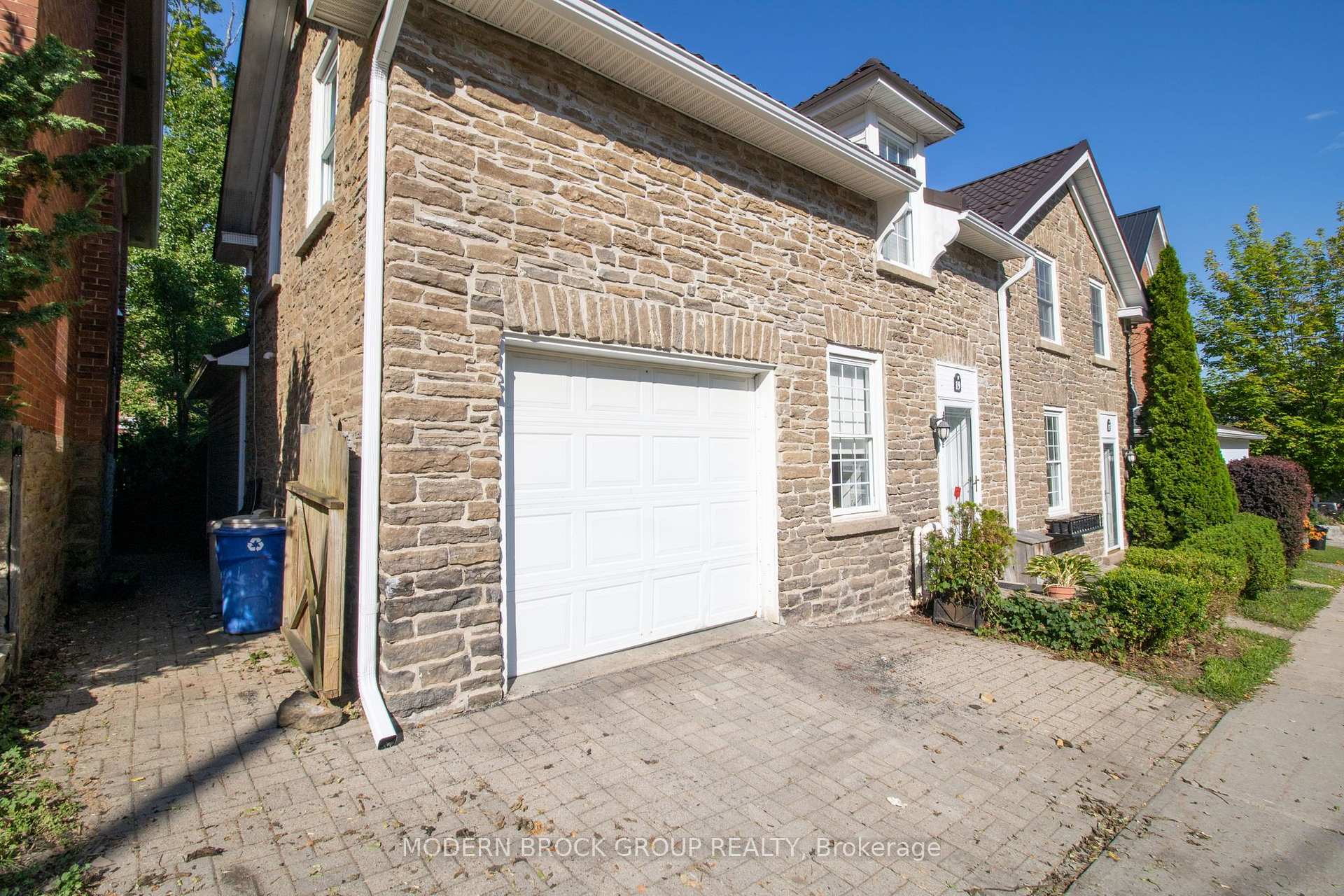 Photo 4 of 17/19 Ormond Street, Brockville, Brockville — HOMEH