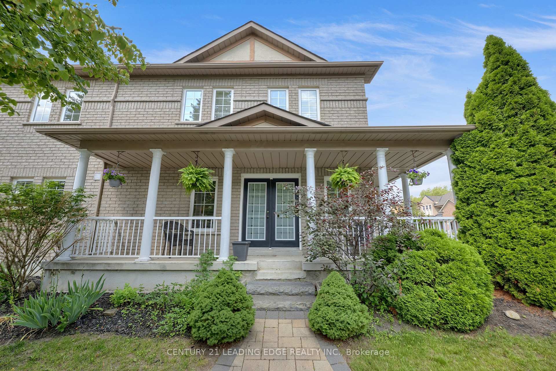 Photo 3 of 319 Mapleview Court, Pickering, Rouge Park — HOMEH