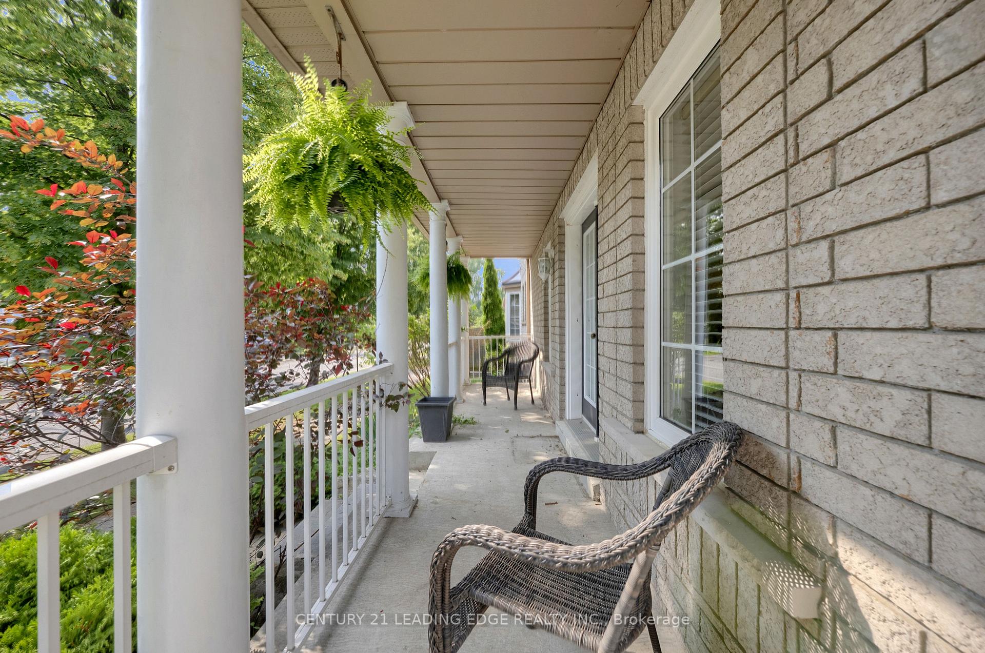 Photo 4 of 319 Mapleview Court, Pickering, Rouge Park — HOMEH