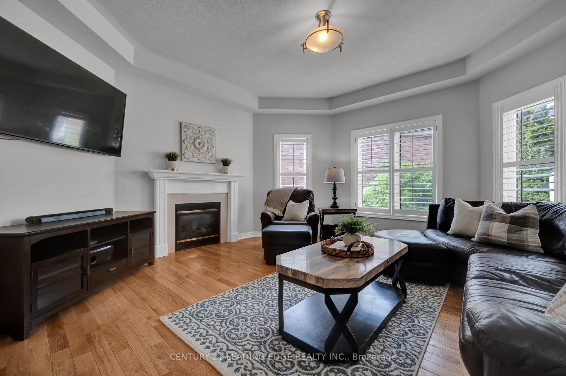 Photo 18 of 319 Mapleview Court, Pickering, Rouge Park — HOMEH