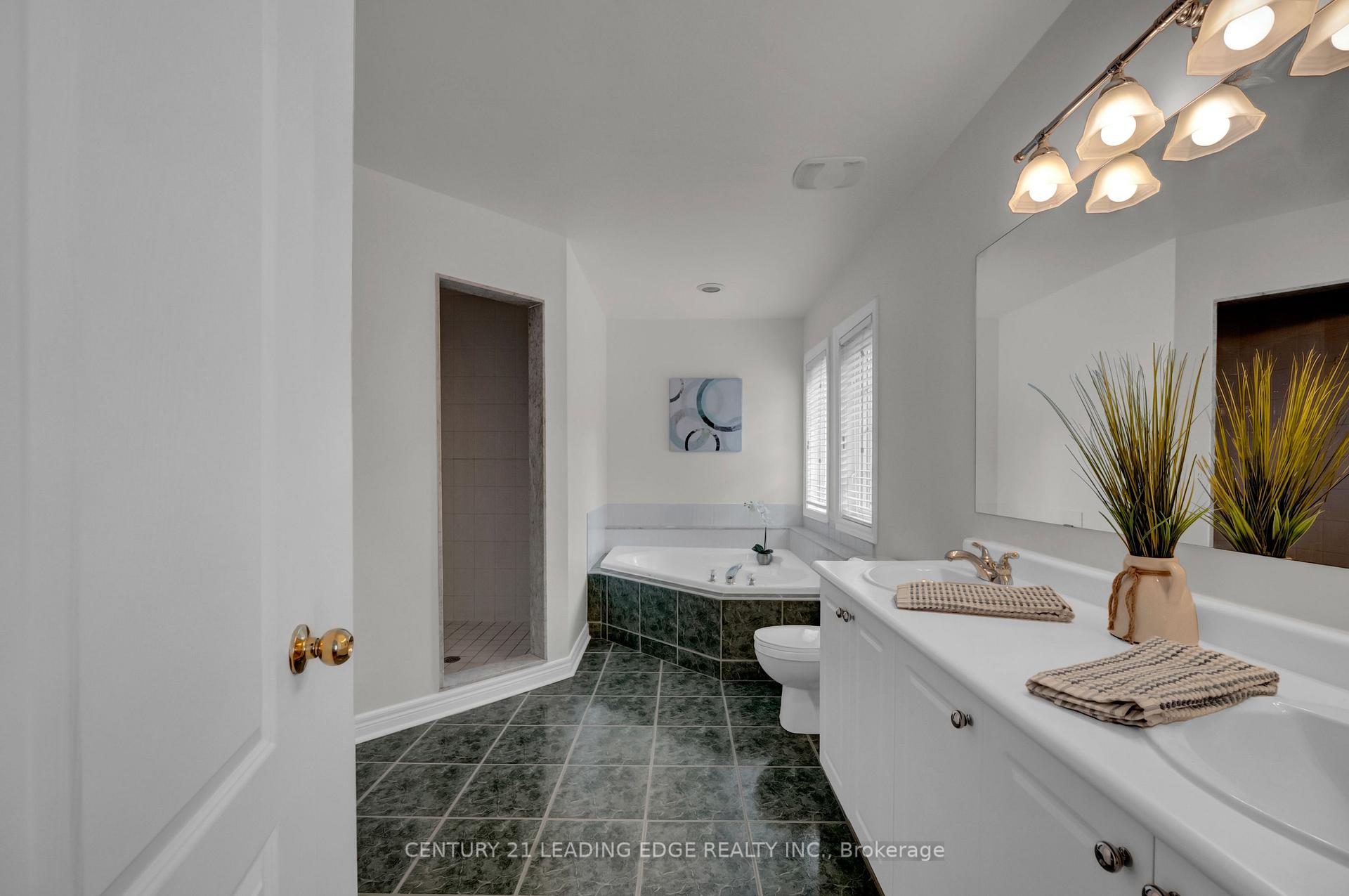 Photo 25 of 319 Mapleview Court, Pickering, Rouge Park — HOMEH
