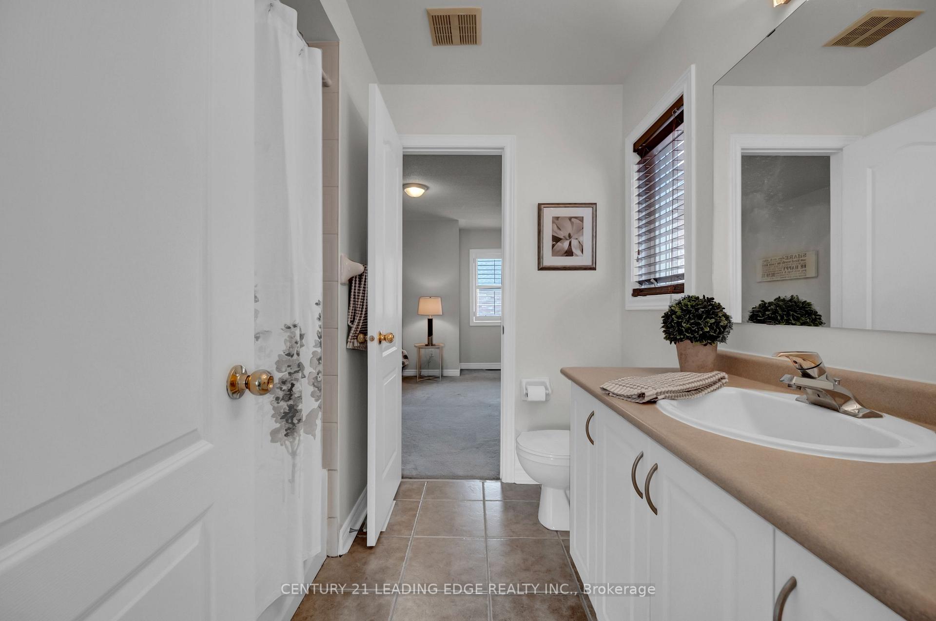 Photo 29 of 319 Mapleview Court, Pickering, Rouge Park — HOMEH