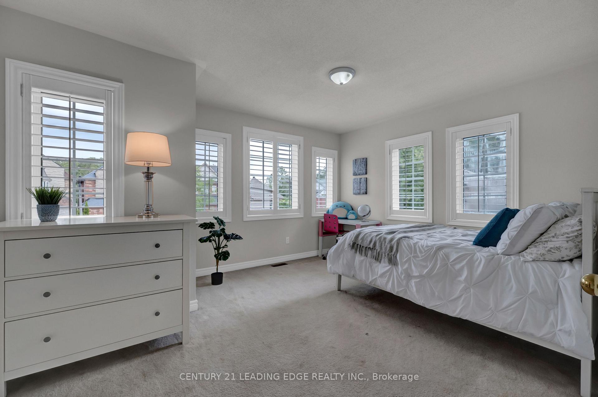 Photo 32 of 319 Mapleview Court, Pickering, Rouge Park — HOMEH