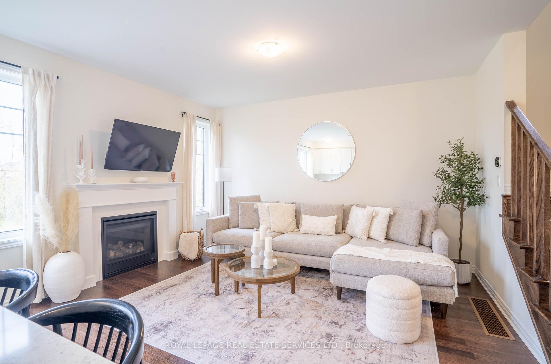 Photo 11 of 84 Barkerville Drive, Whitby, Rural Whitby — HOMEH