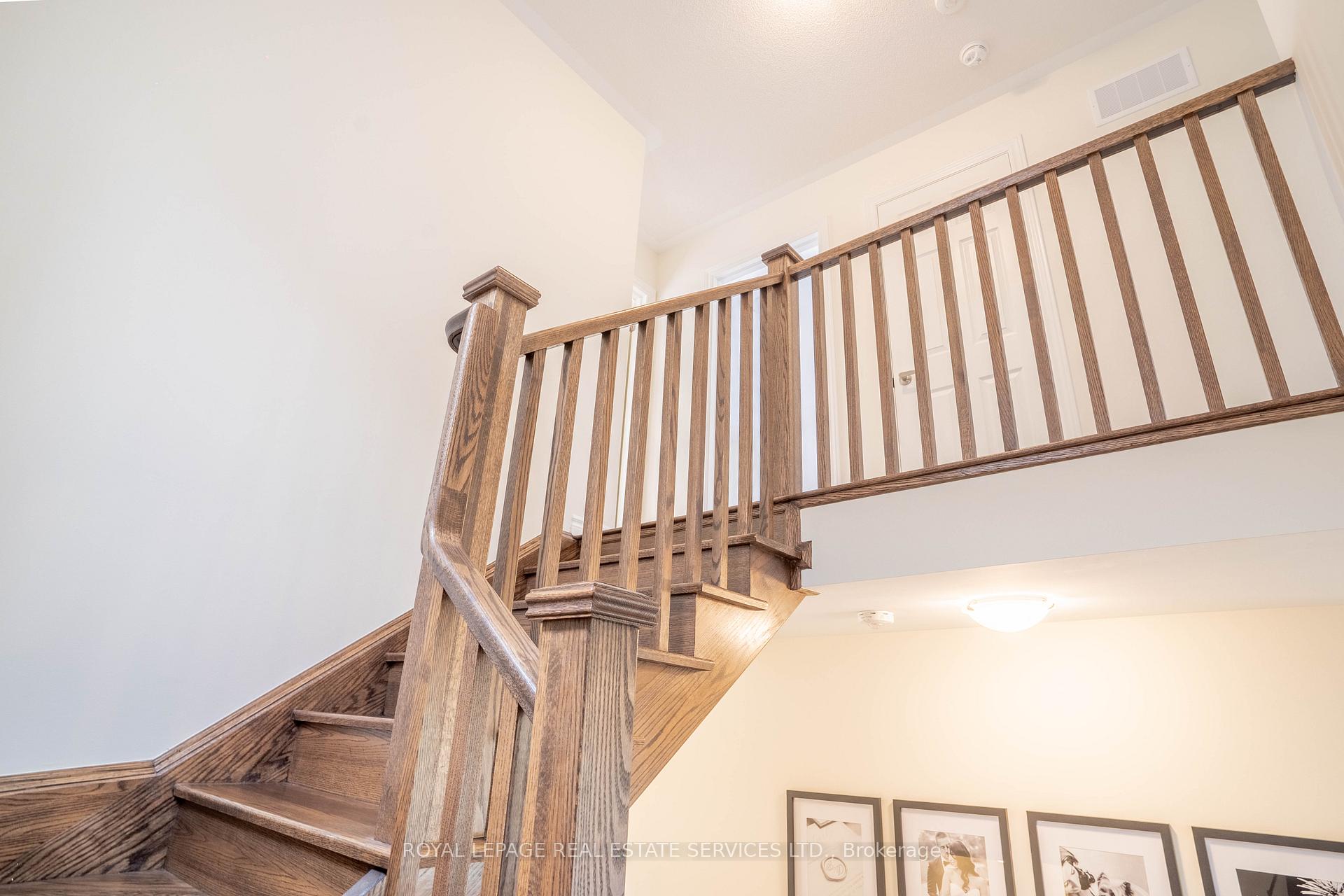 Photo 13 of 84 Barkerville Drive, Whitby, Rural Whitby — HOMEH