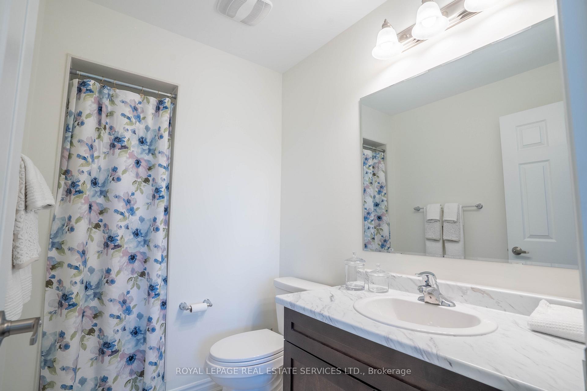 Photo 16 of 84 Barkerville Drive, Whitby, Rural Whitby — HOMEH