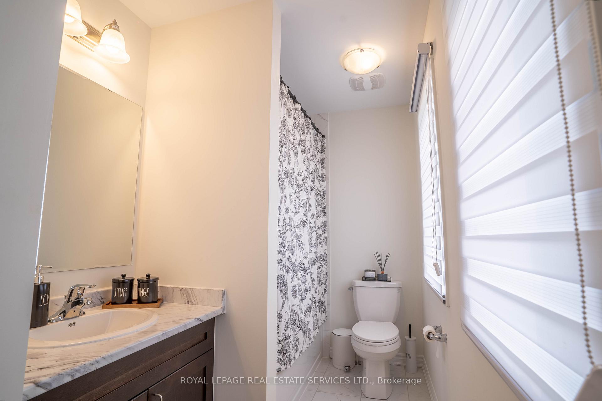 Photo 19 of 84 Barkerville Drive, Whitby, Rural Whitby — HOMEH