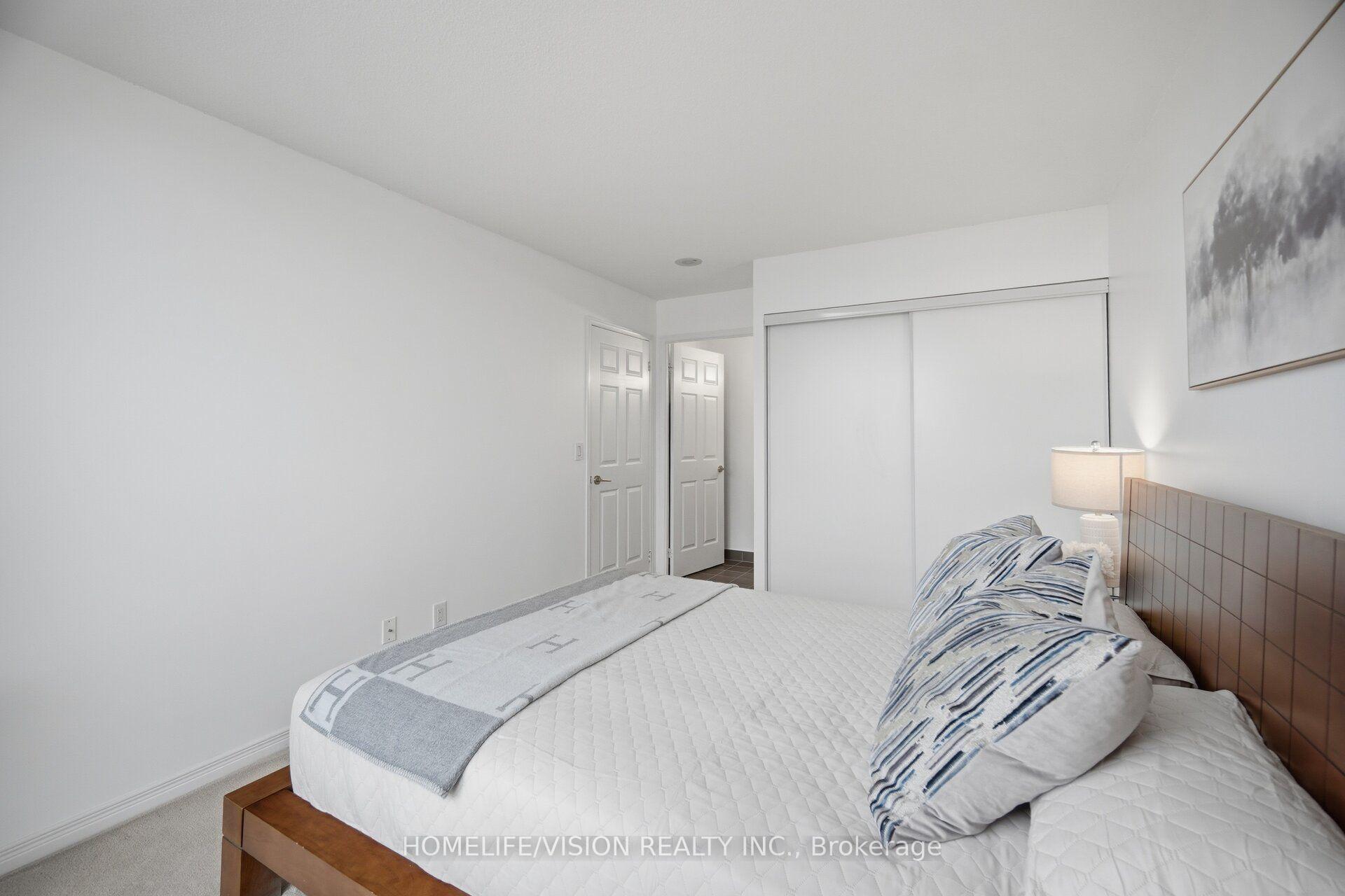Photo 18 of Unit 1007, 3 Michael Power Place, Etobicoke, Islington-City Centre West — HOMEH