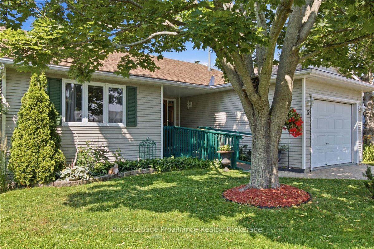 Photo 3 of 12 Reynolds Place, Prince Edward County, Wellington — HOMEH